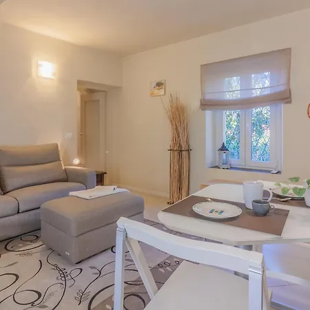 La Casa Di Cora Apartment Perledo
