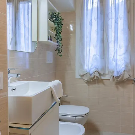 La Casa Di Cora Apartment Perledo