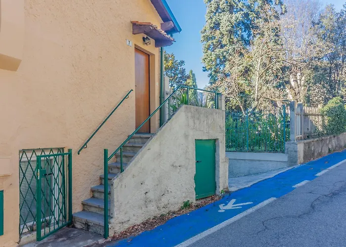 La Casa Di Cora דירה Perledo